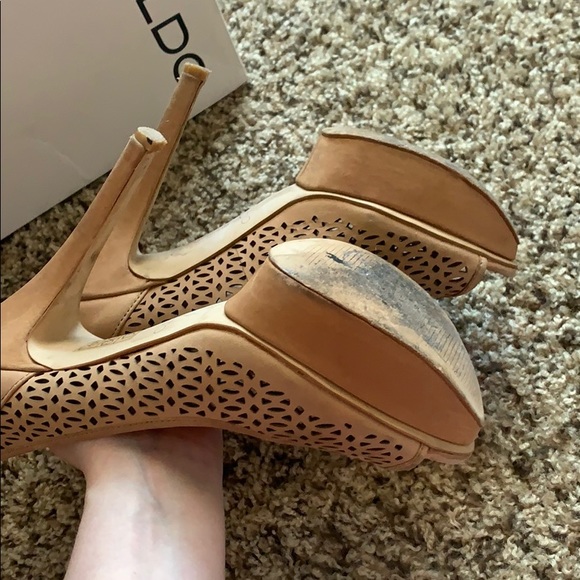 Aldo brown/tan heels - Picture 8 of 16